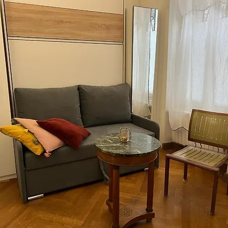 Apartamento Charmant Studio Hyper Centre Paris, 7 Min Du Louvre *